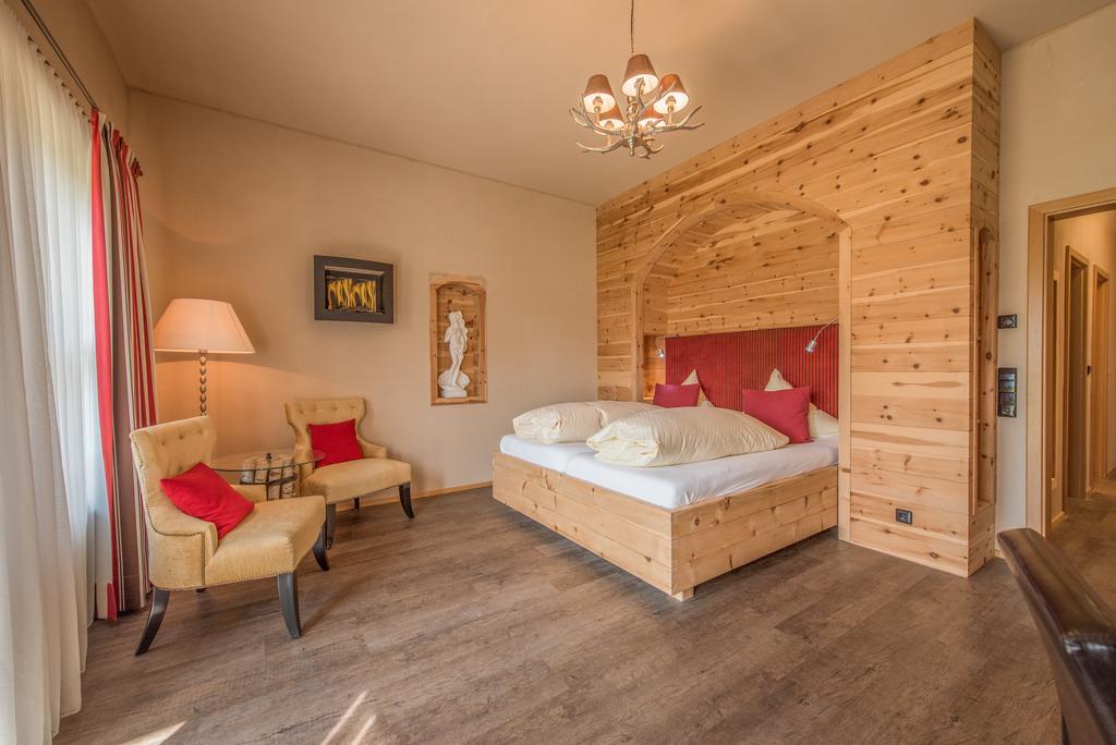 Landhotel Und Gasthof Hirsch Huettenreute Hosskirch Exterior photo